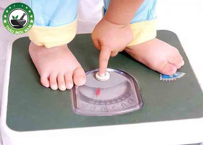 Chậm tăng cân sẽ ảnh hưởng đến sức khỏe của trẻ như thế nào?